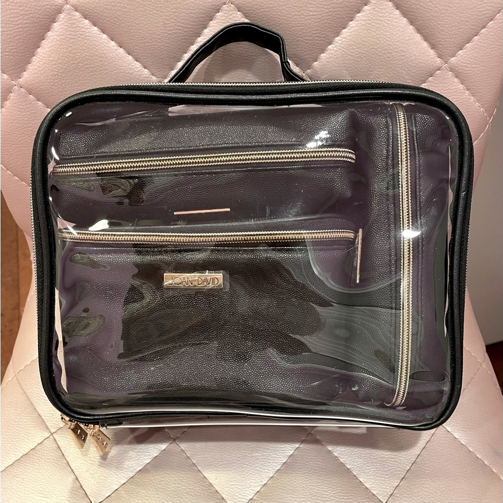 NWT - 4 pc. Toiletry Set w/ 2 travel bottles